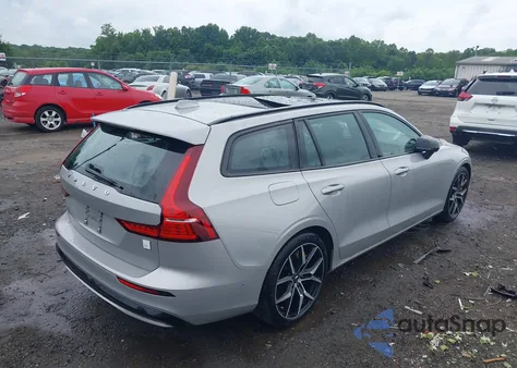 2024 Volvo V60 Recharge Plug-In Hybrid T8 Polestar Engineered из США, поврежденный, VIN YV1H60EP8R1627666